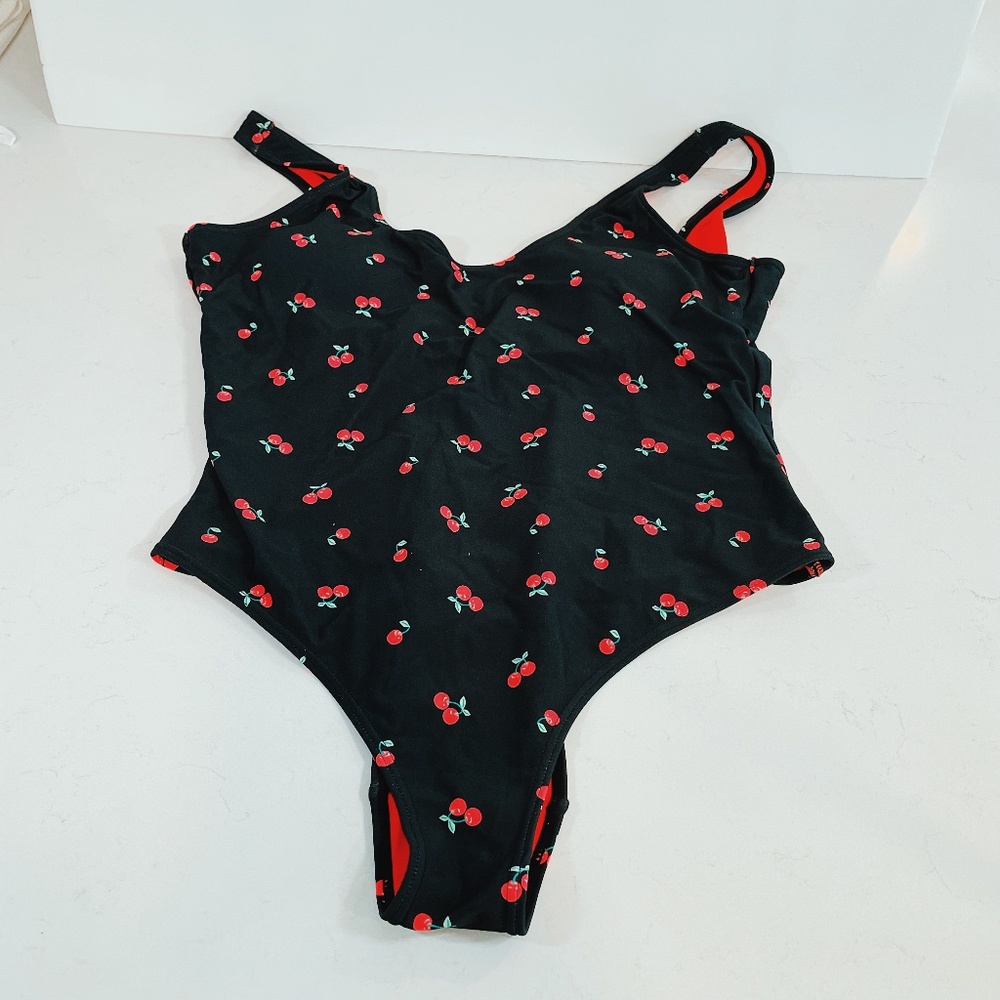 Smart & Sexy French Cut One Piece Swimsuit - Large & XL